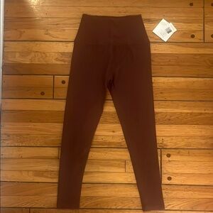 NWT 🎉🎉Beyond Yoga Chocolate Heather Leggings!